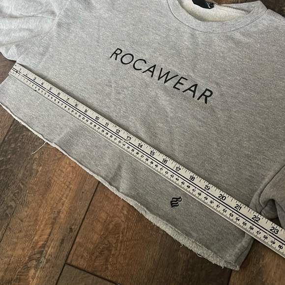 ROCAWEAR Oversized Cropped Sweatshirt (M) - Picture 5 of 8